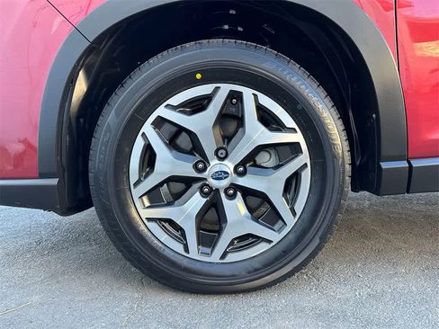 Certified 2023 Subaru Forester Premium image 8