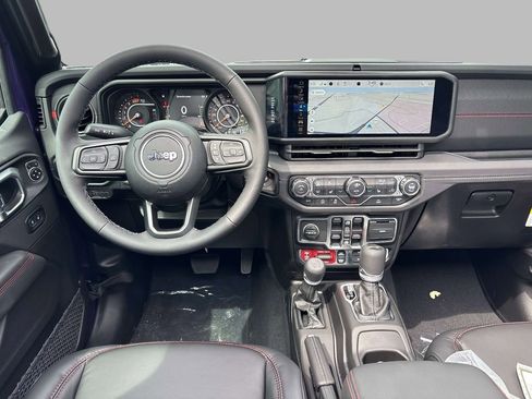 New 2026 Jeep Wrangler Unlimited Rubicon AWD/4WD image 8