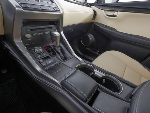 Used 2020 Lexus NX 300h 300h image 22