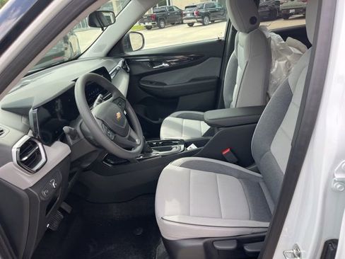 New 2026 Chevrolet TrailBlazer LS FWD image 14
