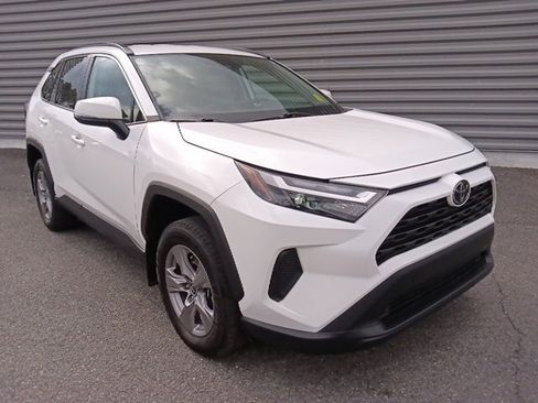 Used 2024 Toyota RAV4 XLE image 1