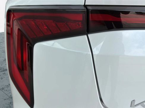 New 2026 Kia K4 FWD image 38