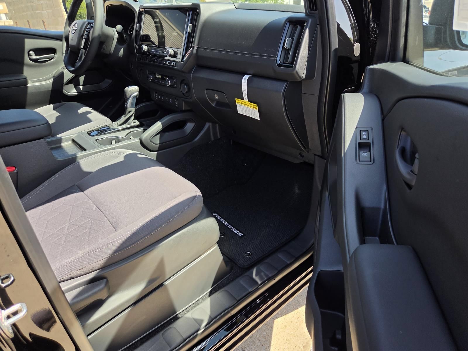 New 2027 Nissan Frontier SV w/ SV Convenience Package RWD image 12