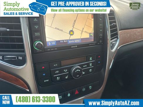 Used 2011 Jeep Grand Cherokee Overland image 18