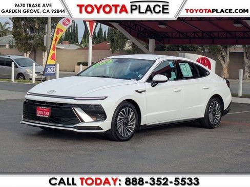 Used 2025 Hyundai Sonata SEL image 1
