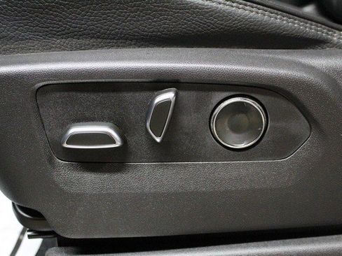 Certified 2025 GMC Sierra 1500 Denali image 18