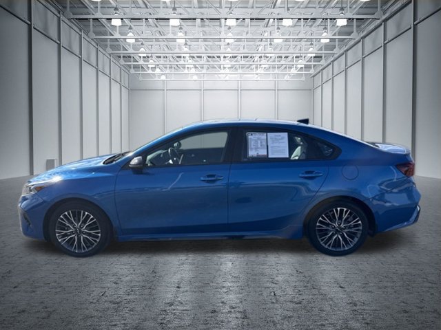 Used 2023 Kia Forte GT-Line w/ GT-Line Premium Package FWD image 2