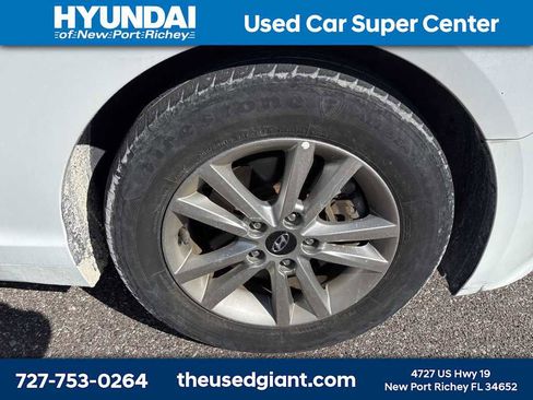 Used 2016 Hyundai Sonata SE image 5