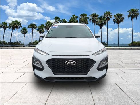 Used 2021 Hyundai Kona SEL FWD image 2