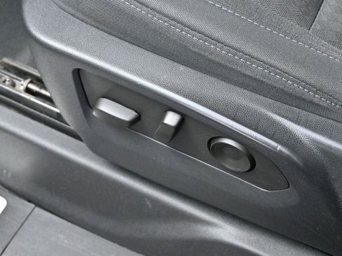 Used 2023 Chevrolet Silverado 1500 LT w/ Z71 Off-Road Package image 14