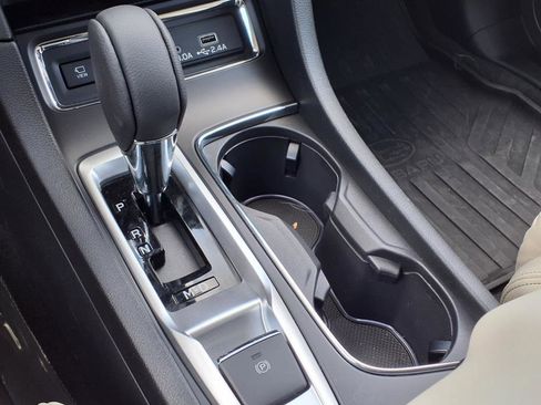 New 2025 Subaru Ascent Limited image 11