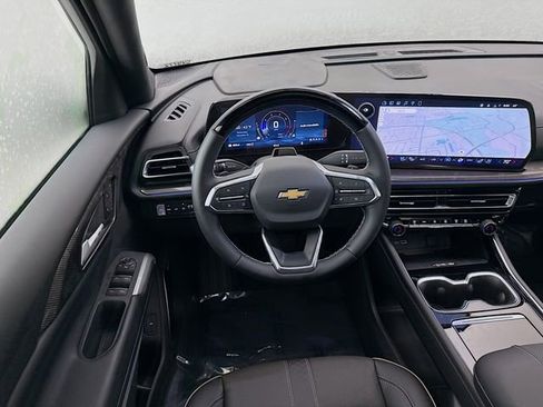 New 2026 Chevrolet Traverse High Country w/ LPO, Floor Liner Package image 25