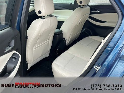 Used 2021 Buick Encore GX Preferred w/ Cold Weather Comfort Package AWD/4WD image 19