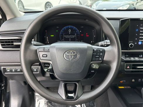 Used 2026 Toyota Camry LE FWD image 25