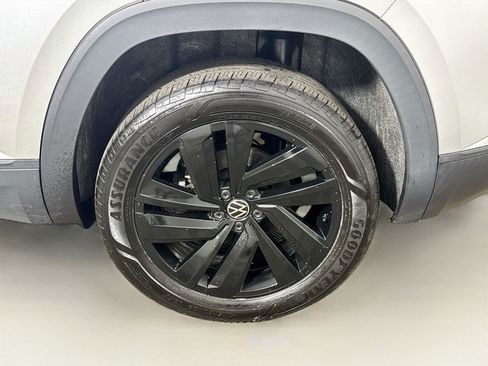 Used 2023 Volkswagen Atlas Cross Sport SE w/ Panoramic Sunroof Package AWD/4WD image 27