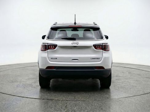 Used 2025 Jeep Compass Limited AWD/4WD image 7