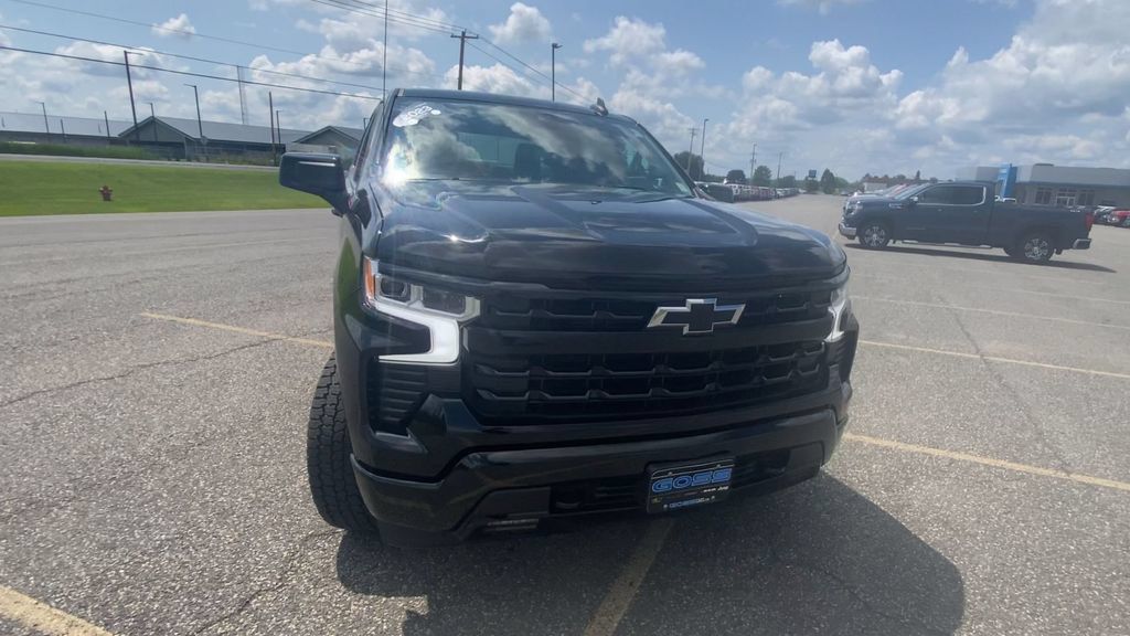 Certified 2023 Chevrolet Silverado 1500 RST w/ Z71 Off-Road Package AWD/4WD image 3