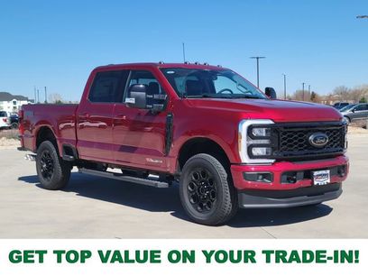 New 2026 Ford F250 Lariat w/ Black Appearance Package