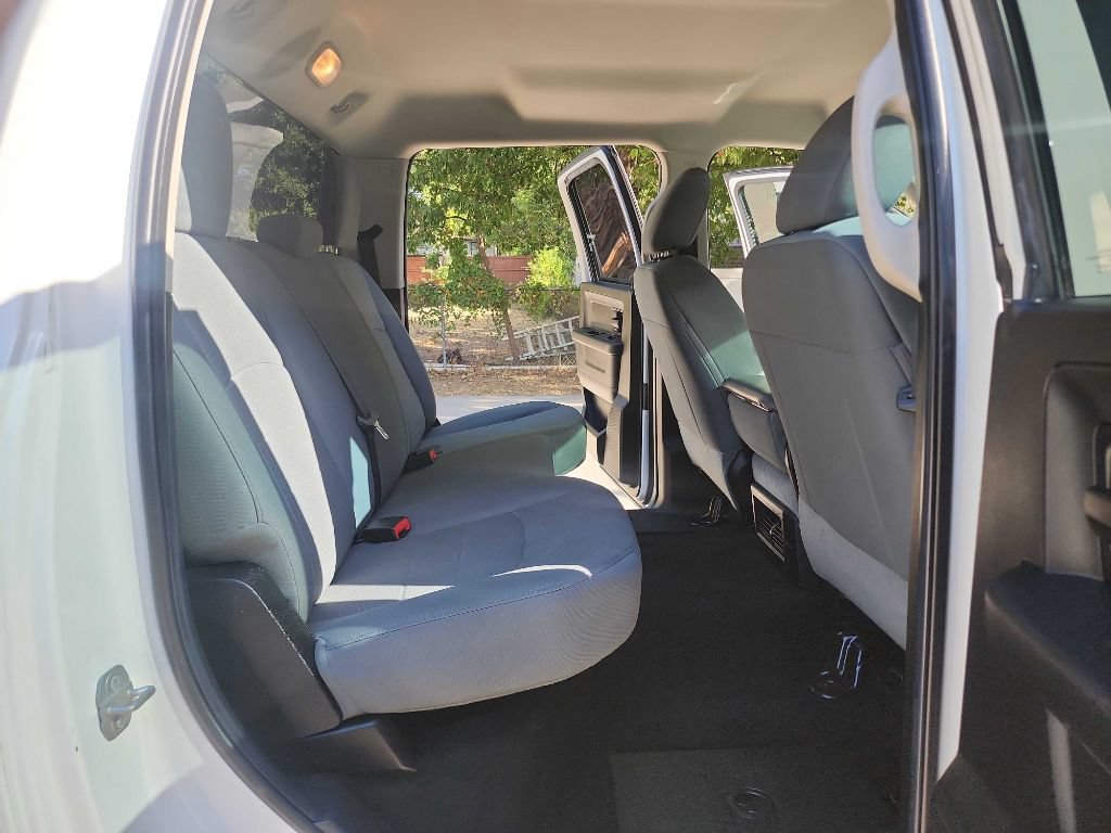 Used 2016 RAM 2500 Tradesman w/ Chrome Appearance Group AWD/4WD image 33