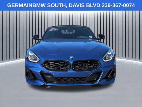 Certified 2025 BMW Z4 M40i w/ Premium Package RWD image 10