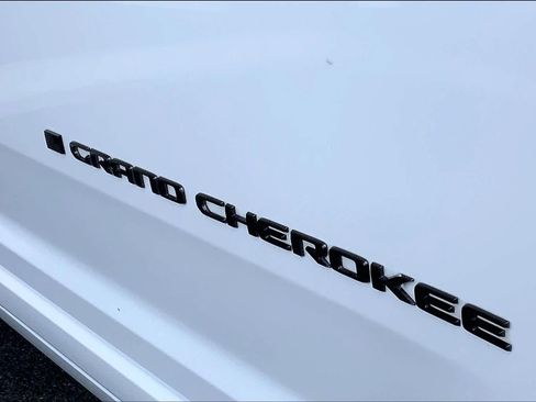 Used 2023 Jeep Grand Cherokee L Summit AWD/4WD image 33