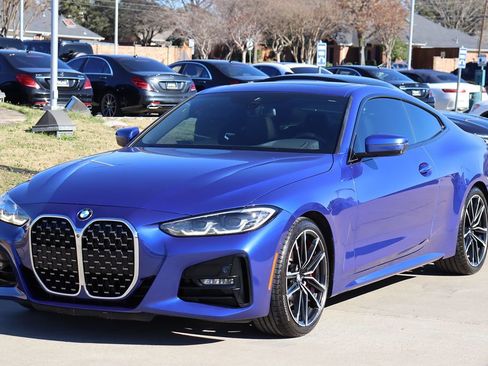 Used 2021 BMW 430i Coupe w/ M Sport Package image 4