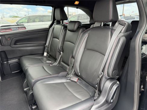 Used 2023 Honda Odyssey Sport image 17