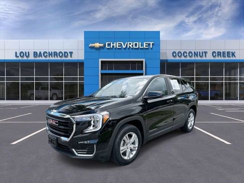 Used 2024 GMC Terrain SLE AWD/4WD image 4