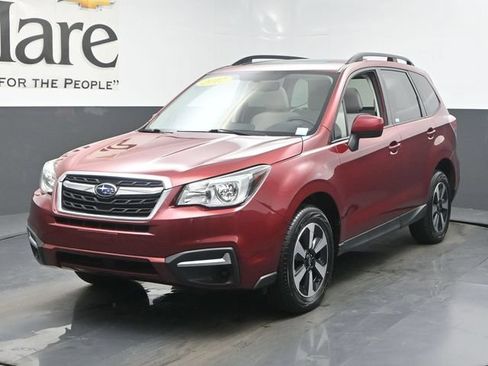 Used 2017 Subaru Forester 2.5i Premium w/ All-Weather Package AWD/4WD image 34