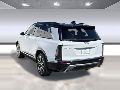 New 2026 Cadillac Vistiq Luxury w/ LPO, Floor Liner Package AWD/4WD image 3