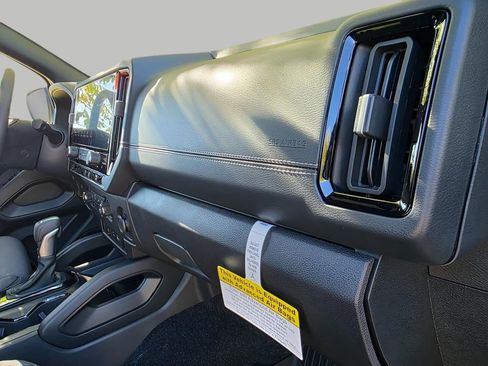 New 2026 Nissan Frontier SV w/ Tow Package AWD/4WD image 13