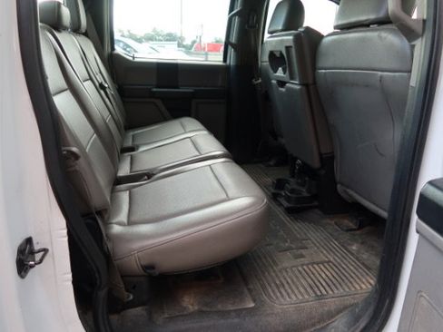 Used 2019 Ford F250 XL w/ Power Equipment Group RWD image 11