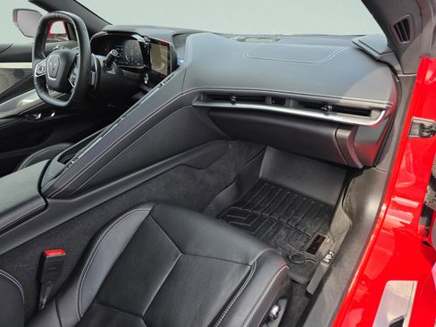 Used 2021 Chevrolet Corvette Stingray Preferred Cpe w/ 2LT image 16