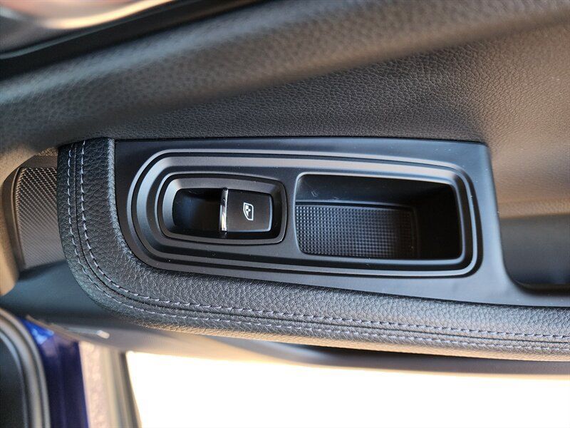 Used 2022 Porsche Macan AWD/4WD image 61