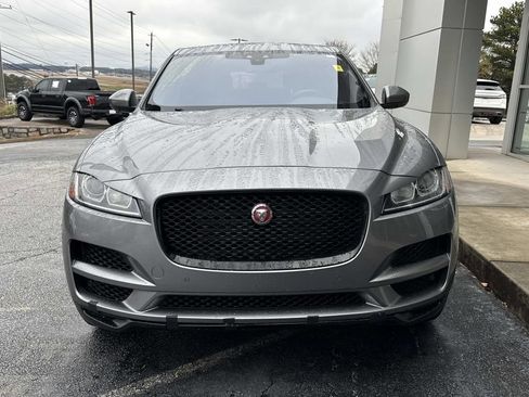Used 2020 Jaguar F-PACE Premium image 2