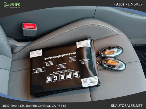 Used 2025 Hyundai Elantra Hybrid FWD image 27