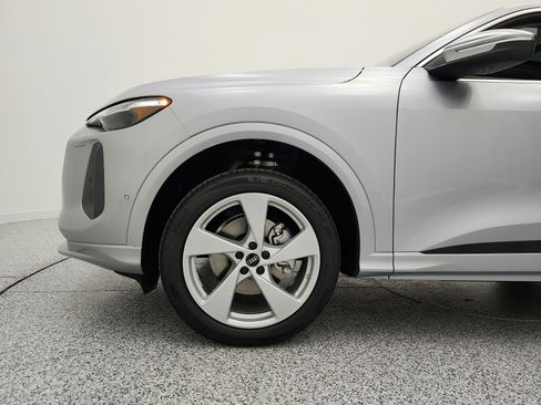 New 2026 Audi Q5 Premium Plus AWD/4WD image 13