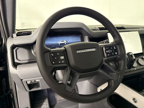 New 2026 Land Rover Defender 110 X-Dynamic SE AWD/4WD image 17