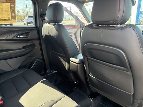 Used 2025 Chevrolet TrailBlazer RS AWD/4WD image 40