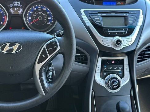 Used 2012 Hyundai Elantra GLS w/ Preferred Pkg 3 FWD image 28