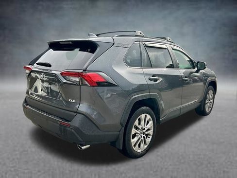 Used 2025 Toyota RAV4 XLE Premium w/ Weather Package FWD image 5