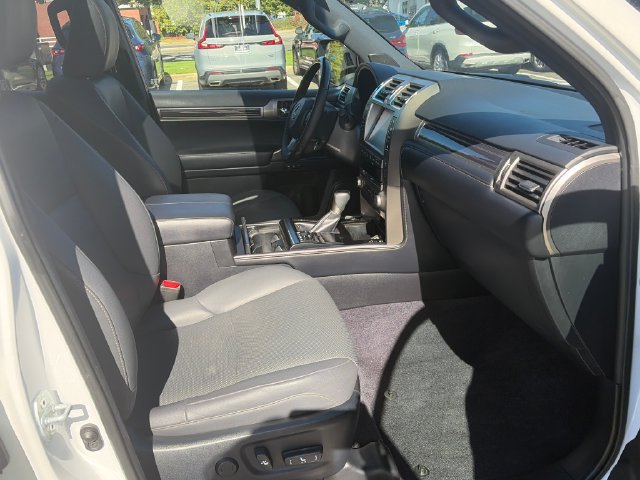 Used 2020 Lexus GX 460 Premium AWD/4WD image 28