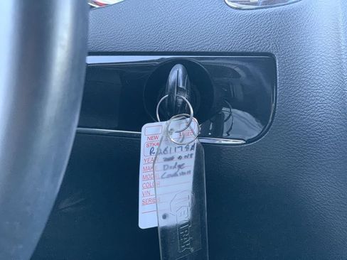 Used 2018 Dodge Grand Caravan SE FWD image 14