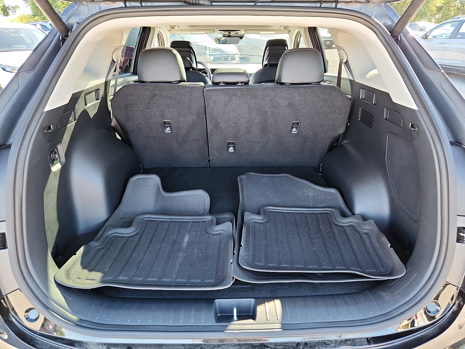 Certified 2026 Kia Sportage SX AWD/4WD image 30