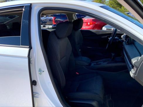 Used 2024 Honda Accord EX image 8