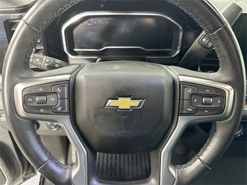 Used 2024 Chevrolet Silverado 1500 LT image 12