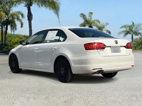 Used 2013 Volkswagen Jetta S image 2
