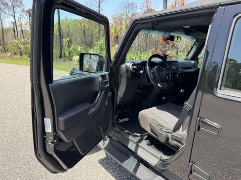 Used 2012 Jeep Wrangler Unlimited Sport w/ Connectivity Group AWD/4WD image 9