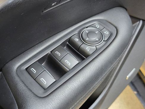 Used 2018 Cadillac XT5 Luxury w/ Driver Awareness Package image 25