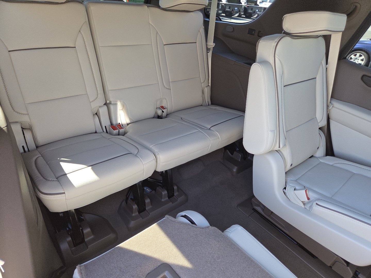 New 2026 GMC Yukon Denali w/ Denali Reserve Package AWD/4WD image 28